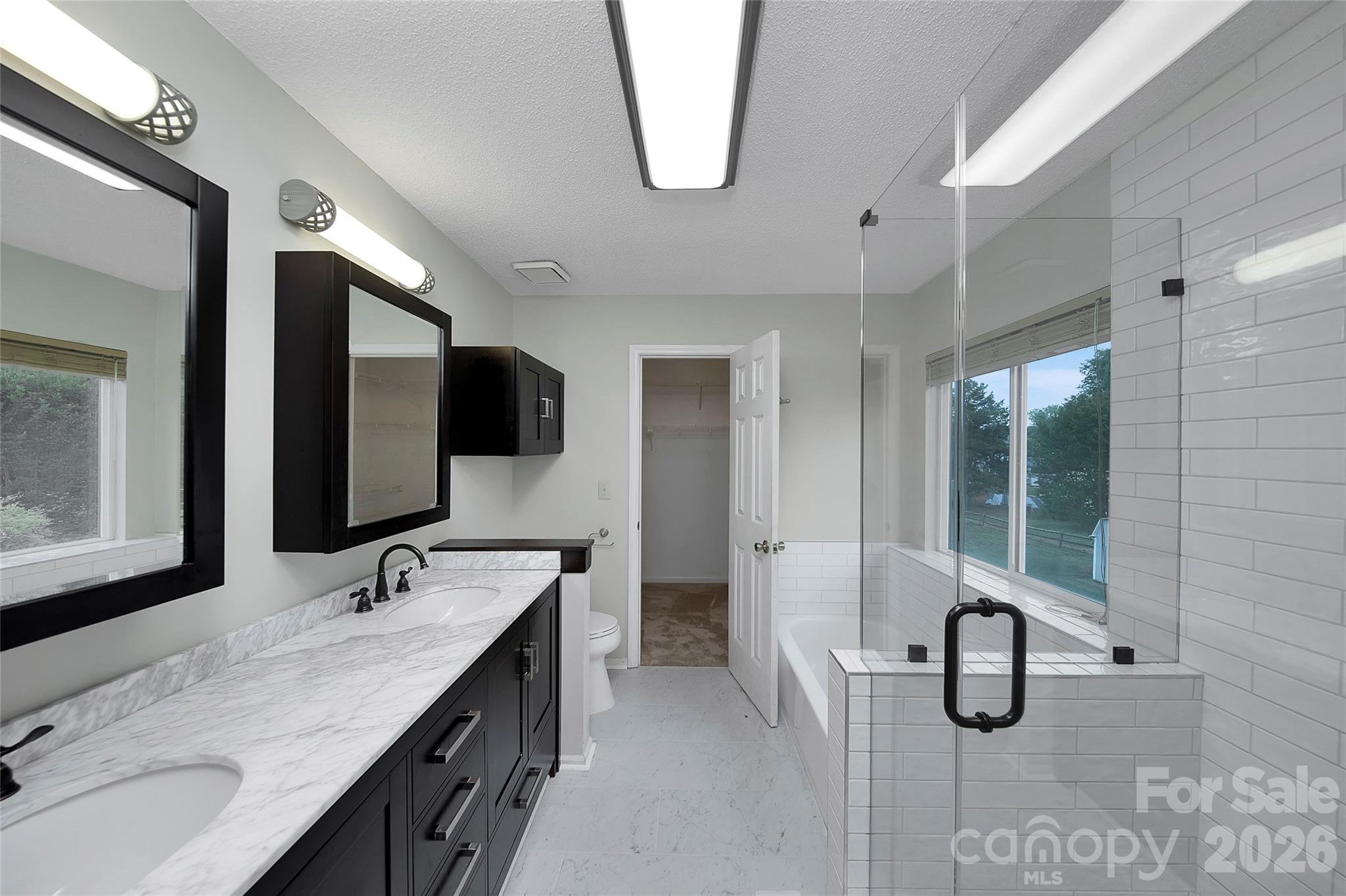 Oxford Glen - Residential