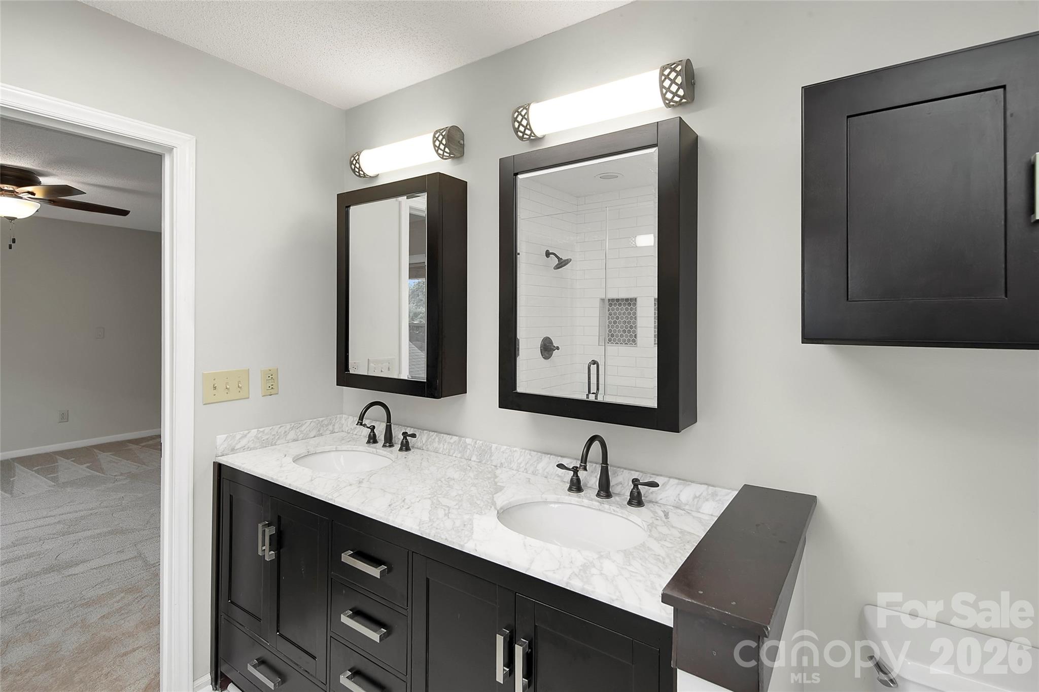 Oxford Glen - Residential