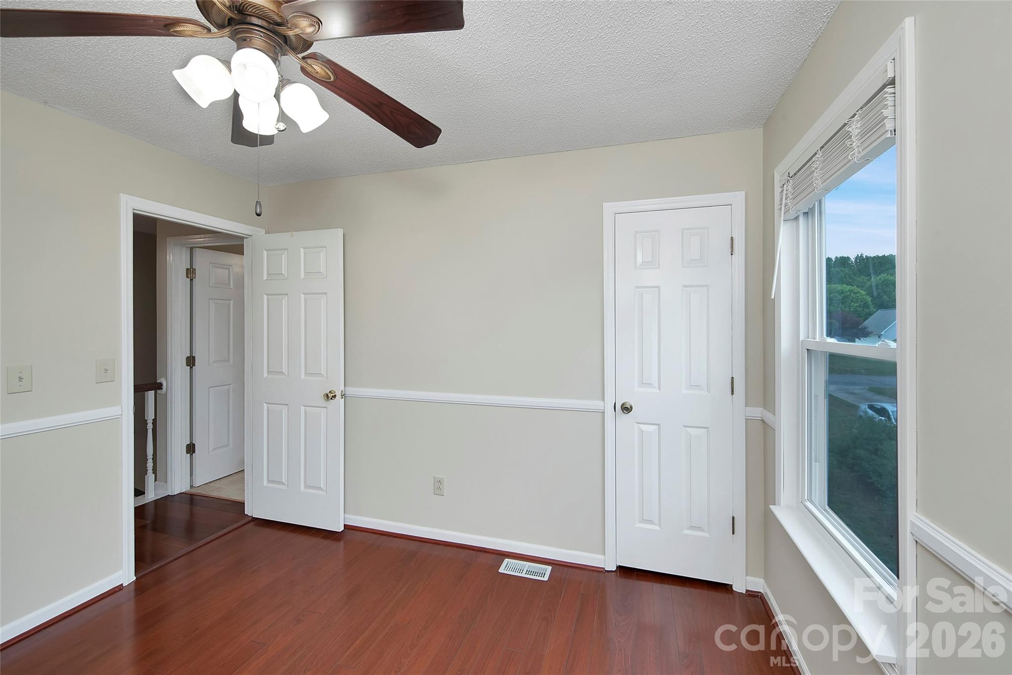 Oxford Glen - Residential