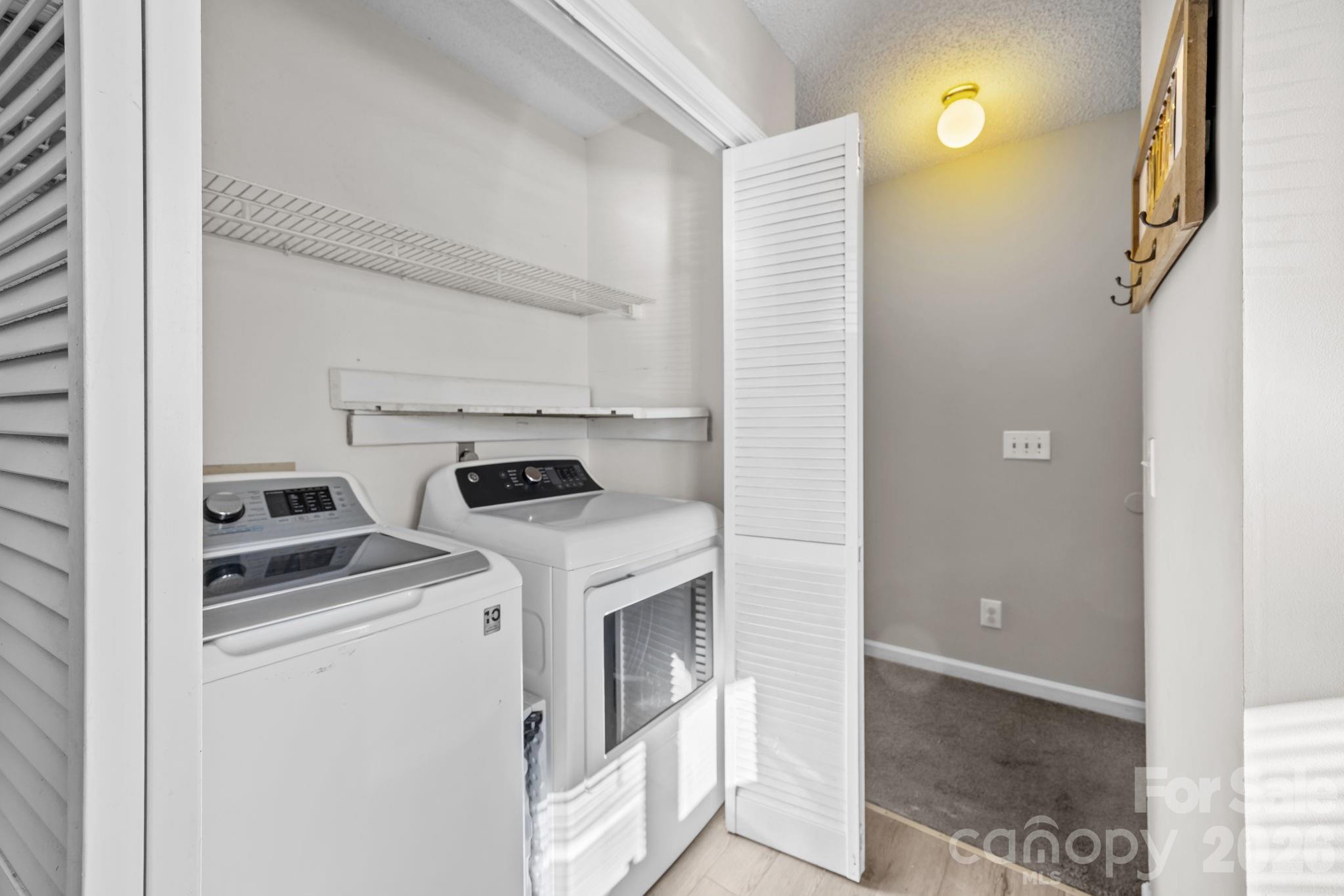 Brentwood Place - Residential