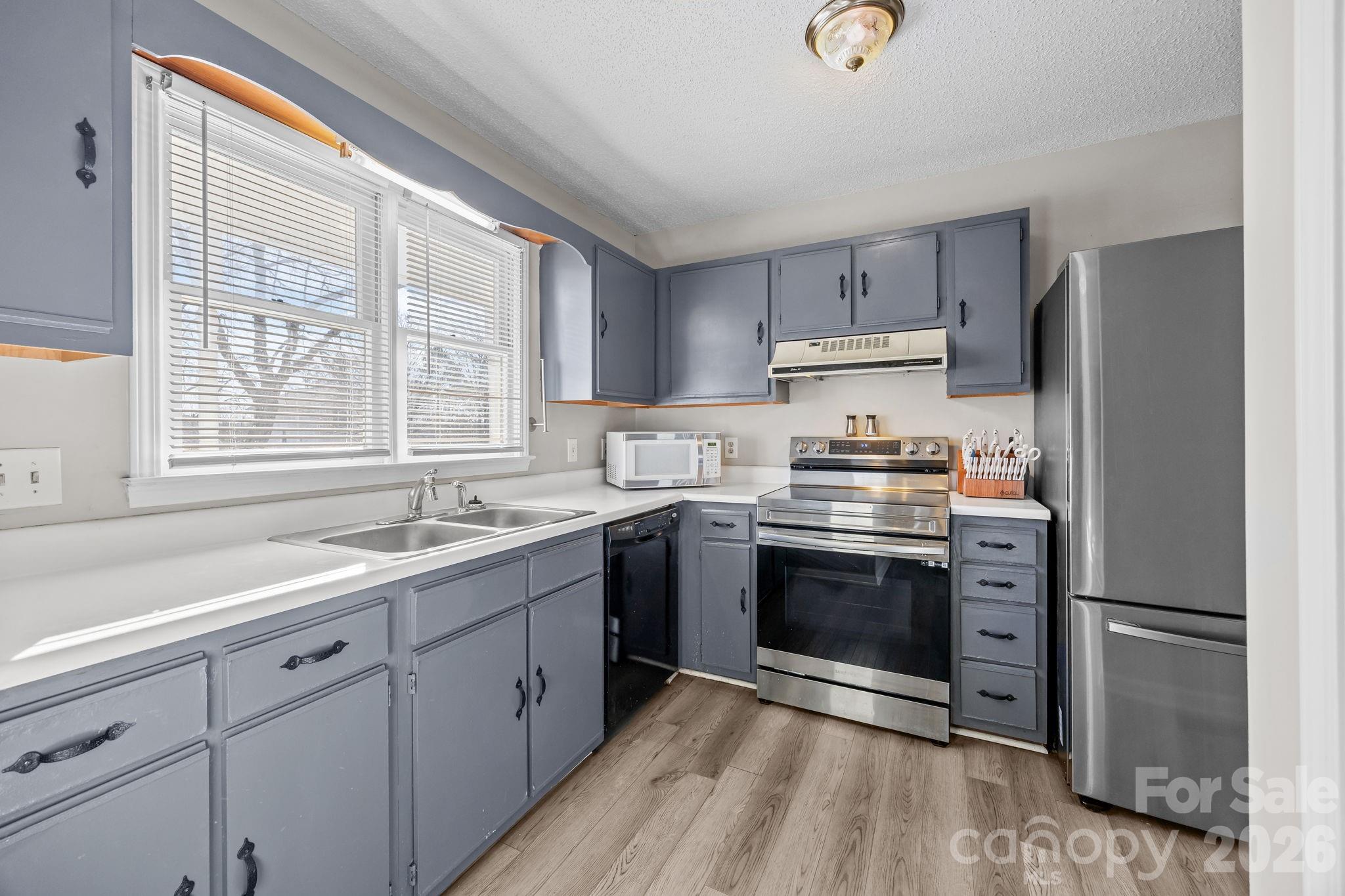 Brentwood Place - Residential