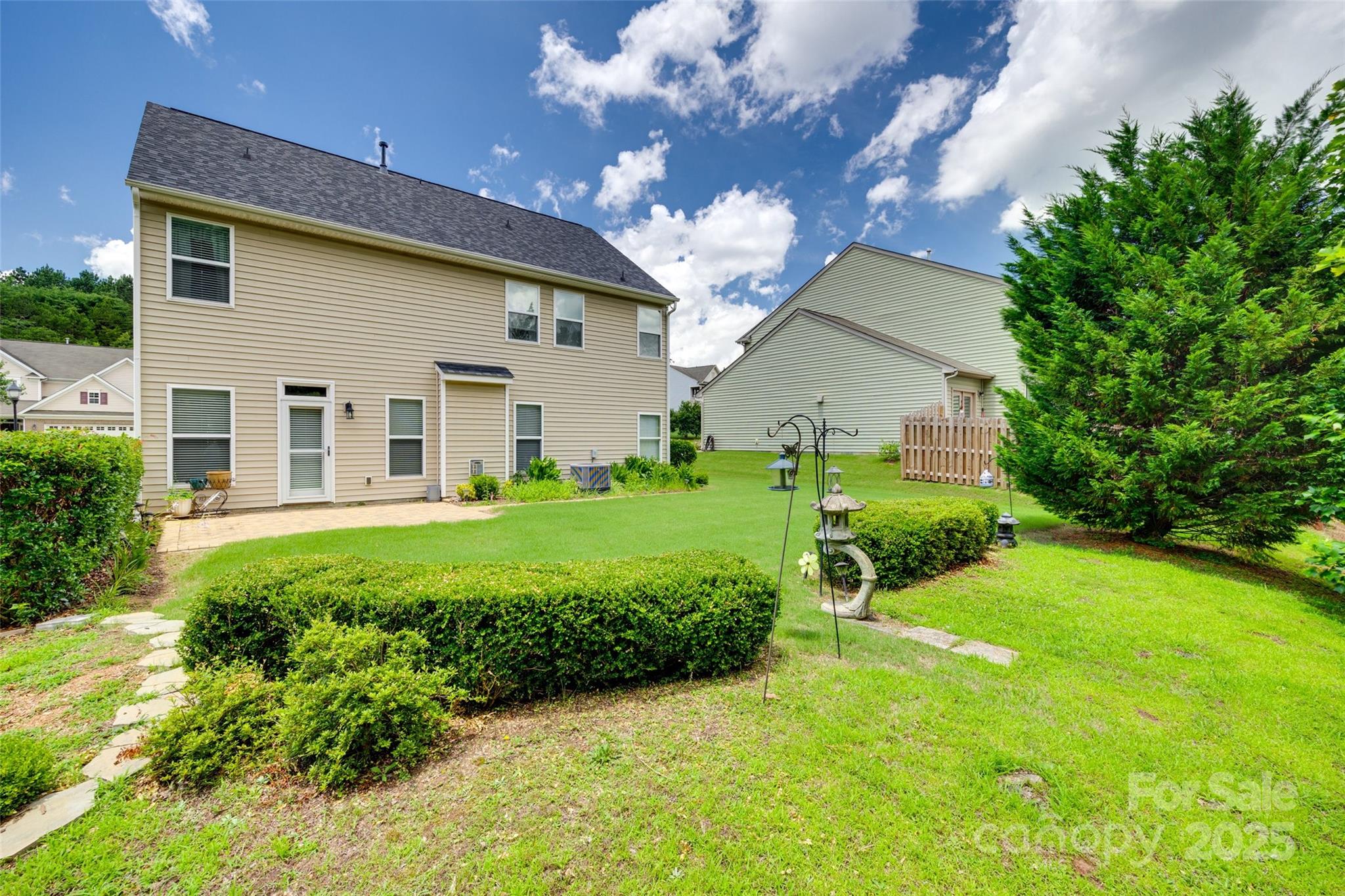 Almond Glen - Residential