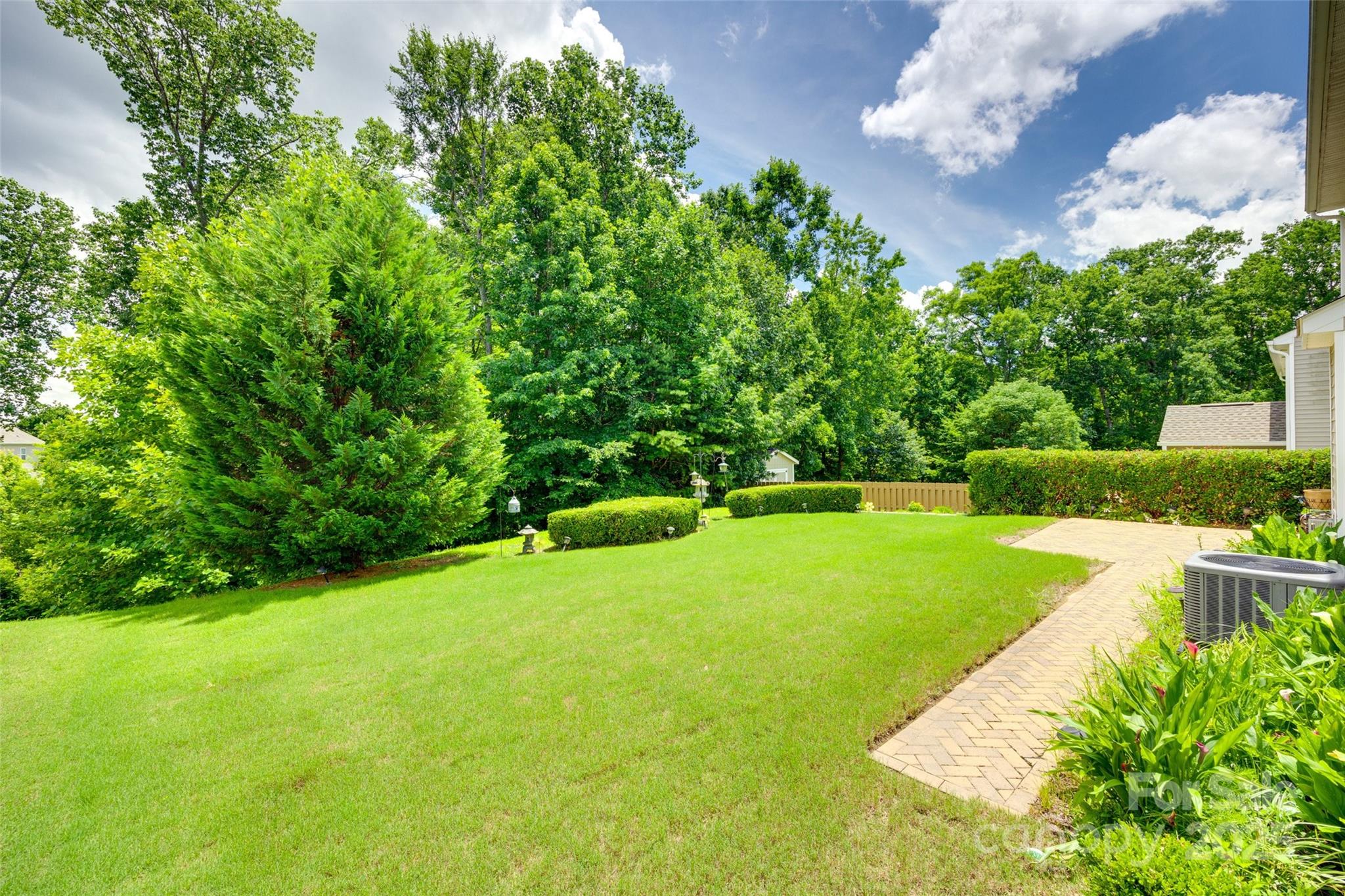 Almond Glen - Residential