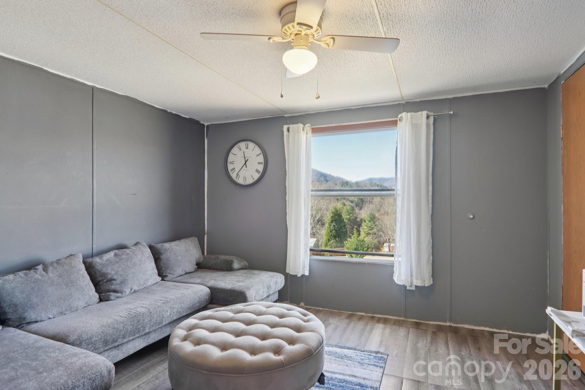 One Oak Estates - Residential