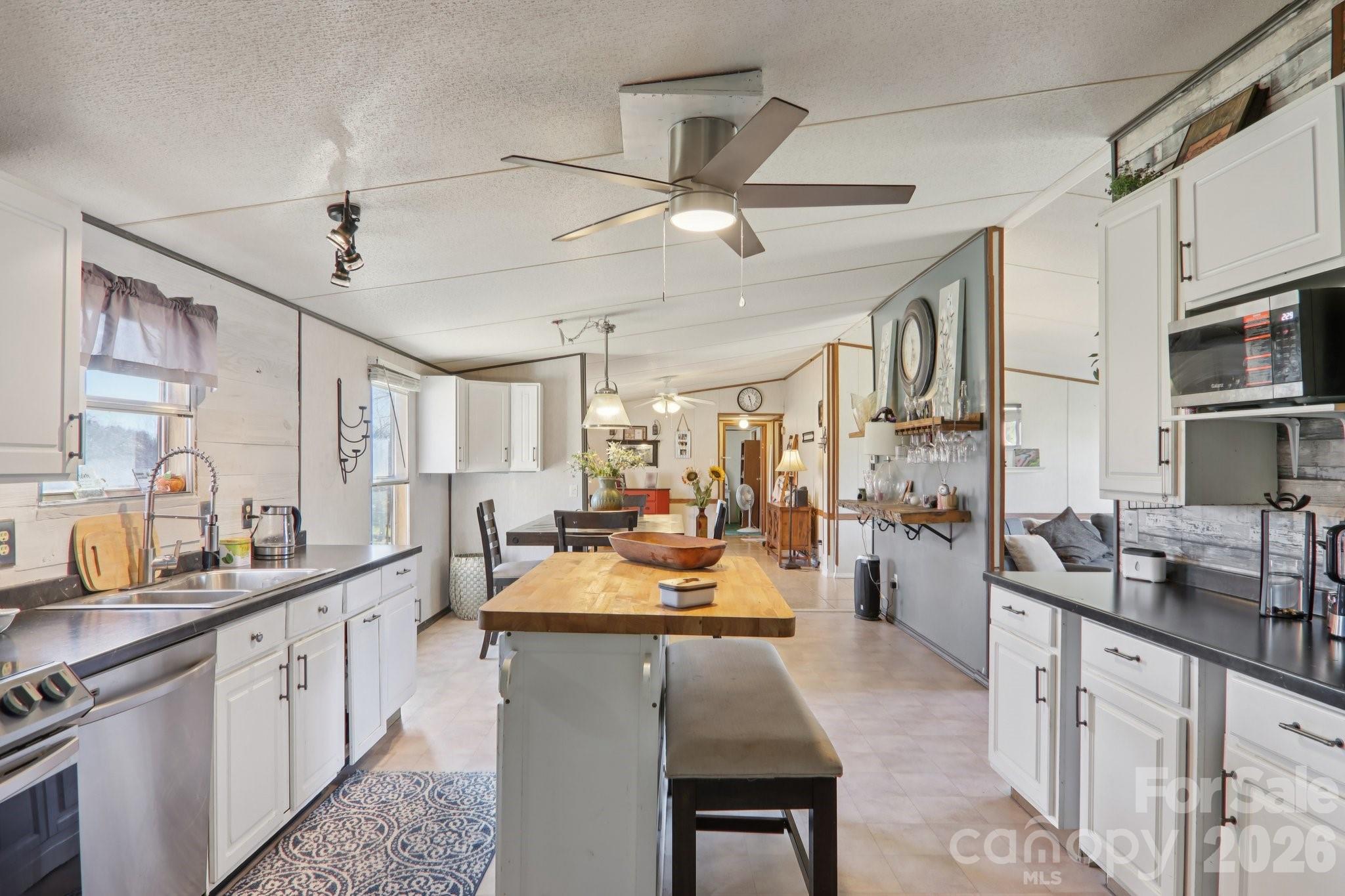 One Oak Estates - Residential