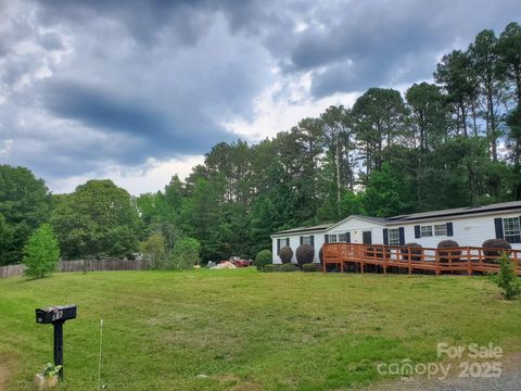 8813 Summerhill Drive Waxhaw NC 28173