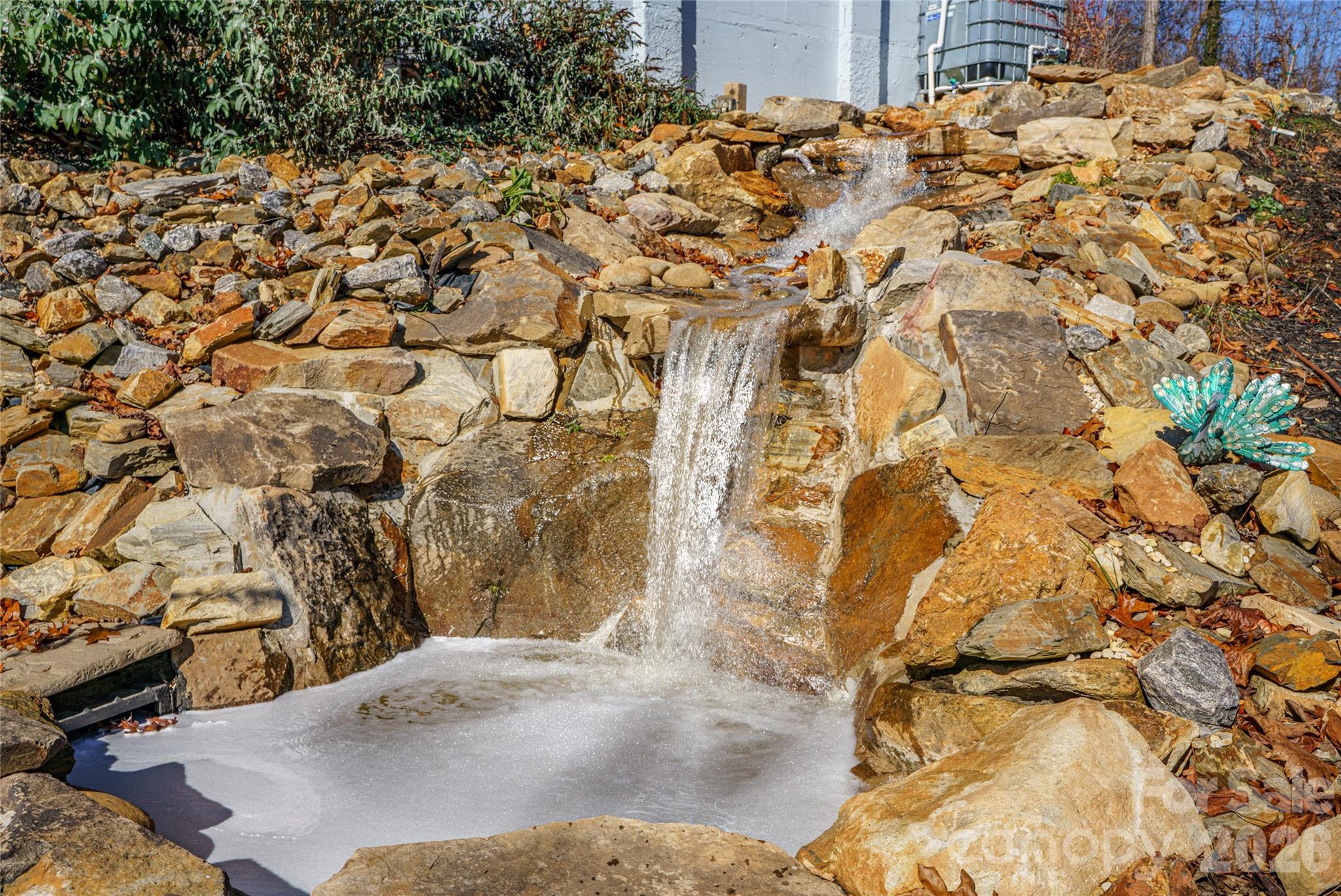 Crest Mountain - Residential