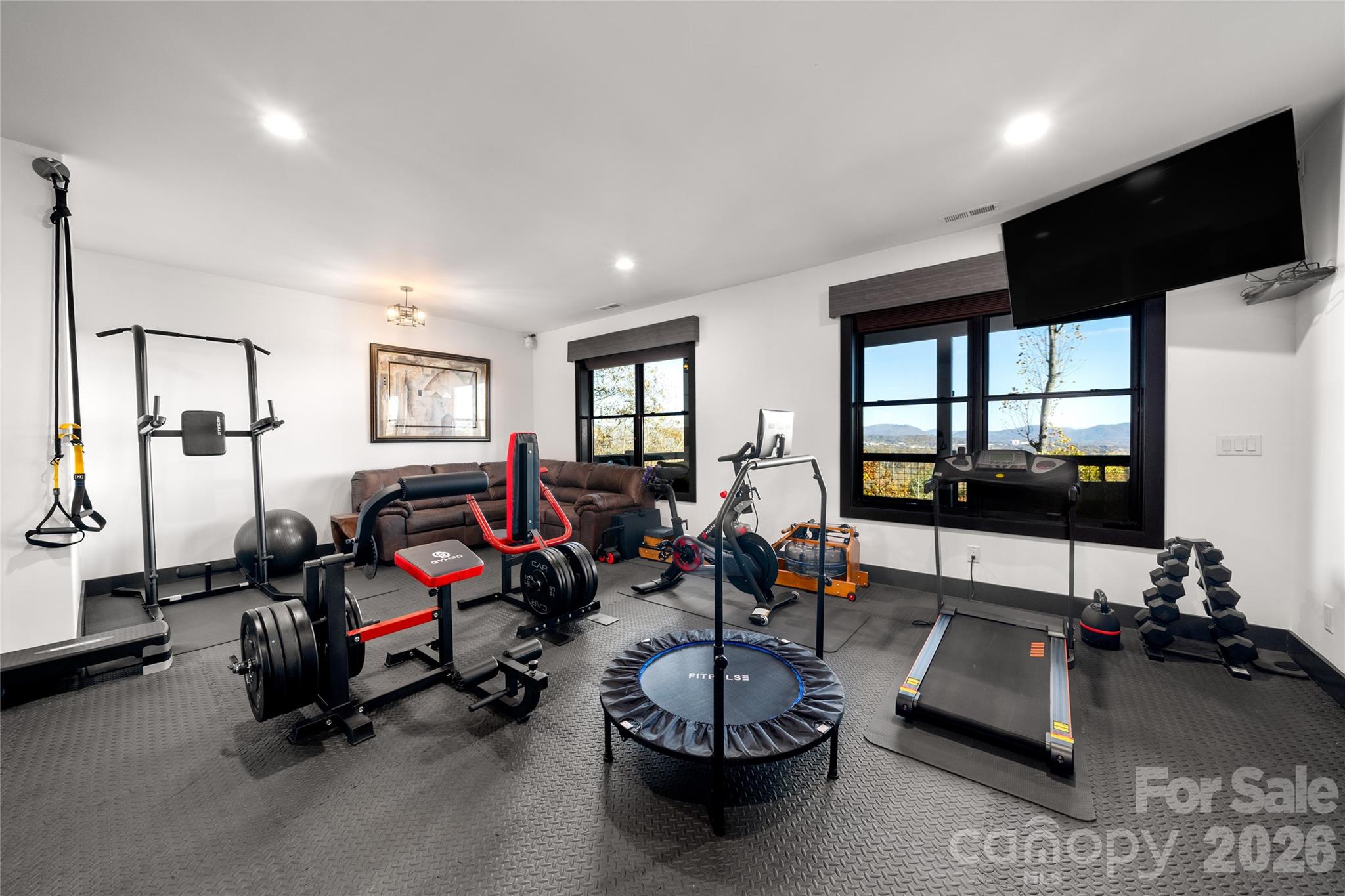 Crest Mountain - Residential