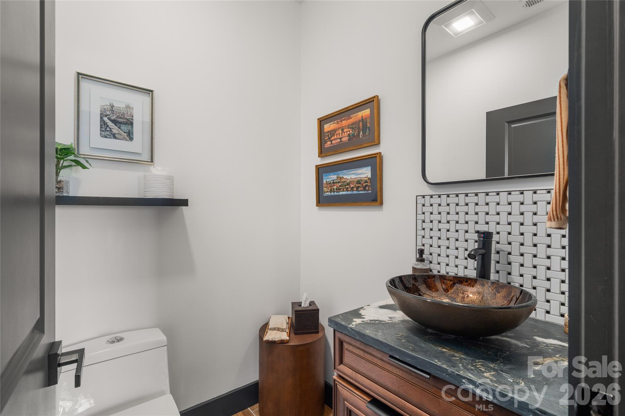 Crest Mountain - Residential