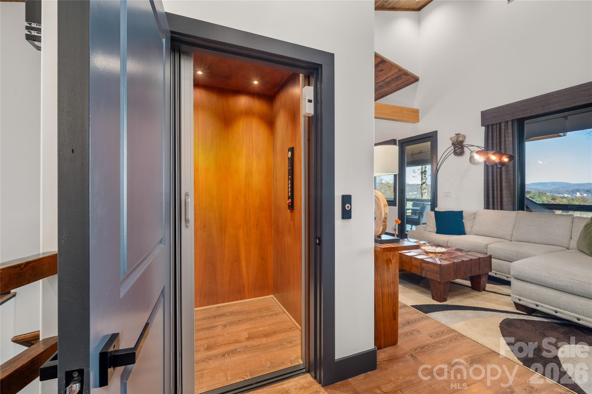 Crest Mountain - Residential