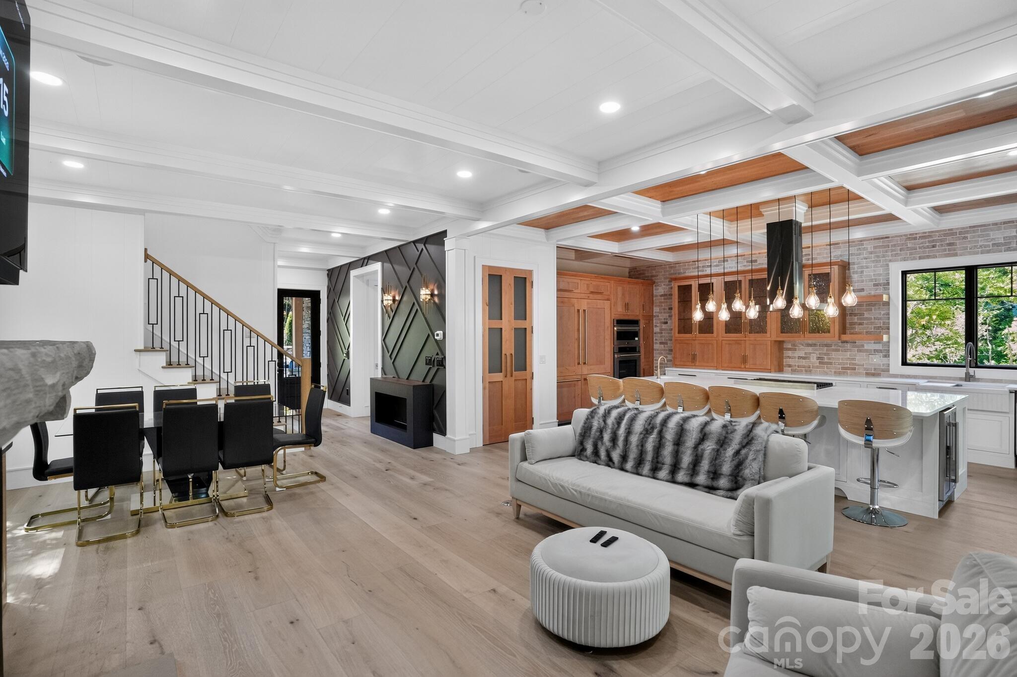 475 State View Road