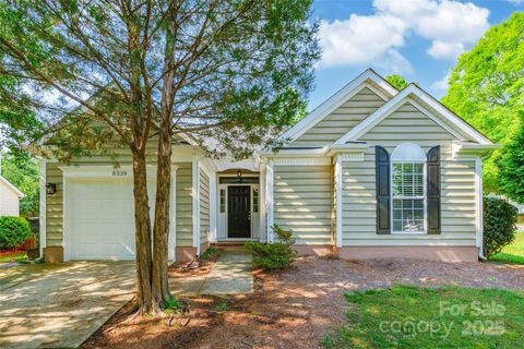 8339 Hornwood Court Charlotte NC 28215