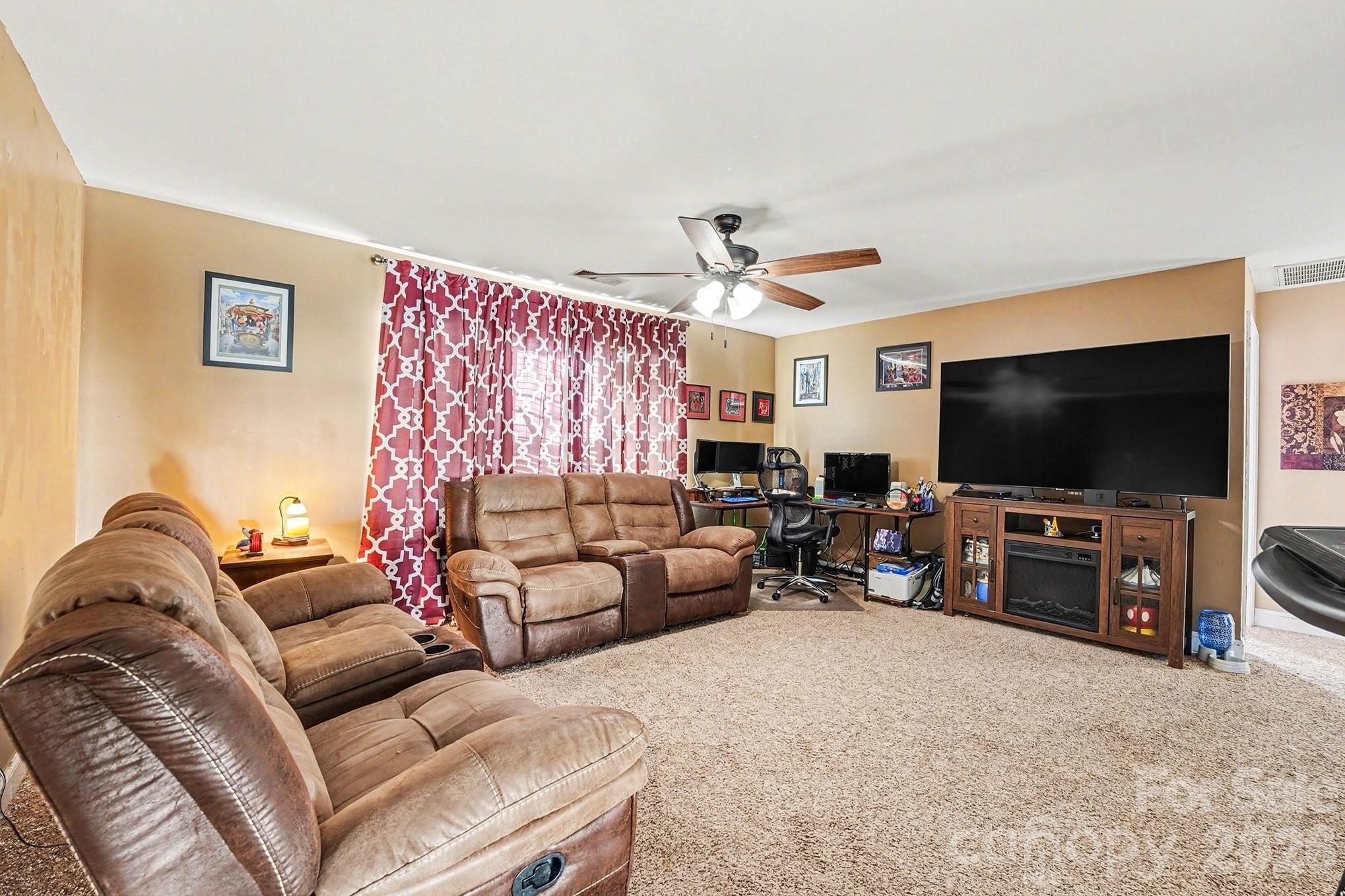 Sheffield Manor - Residential