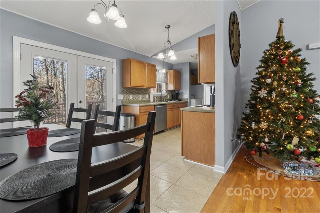 Triple Oaks - Residential