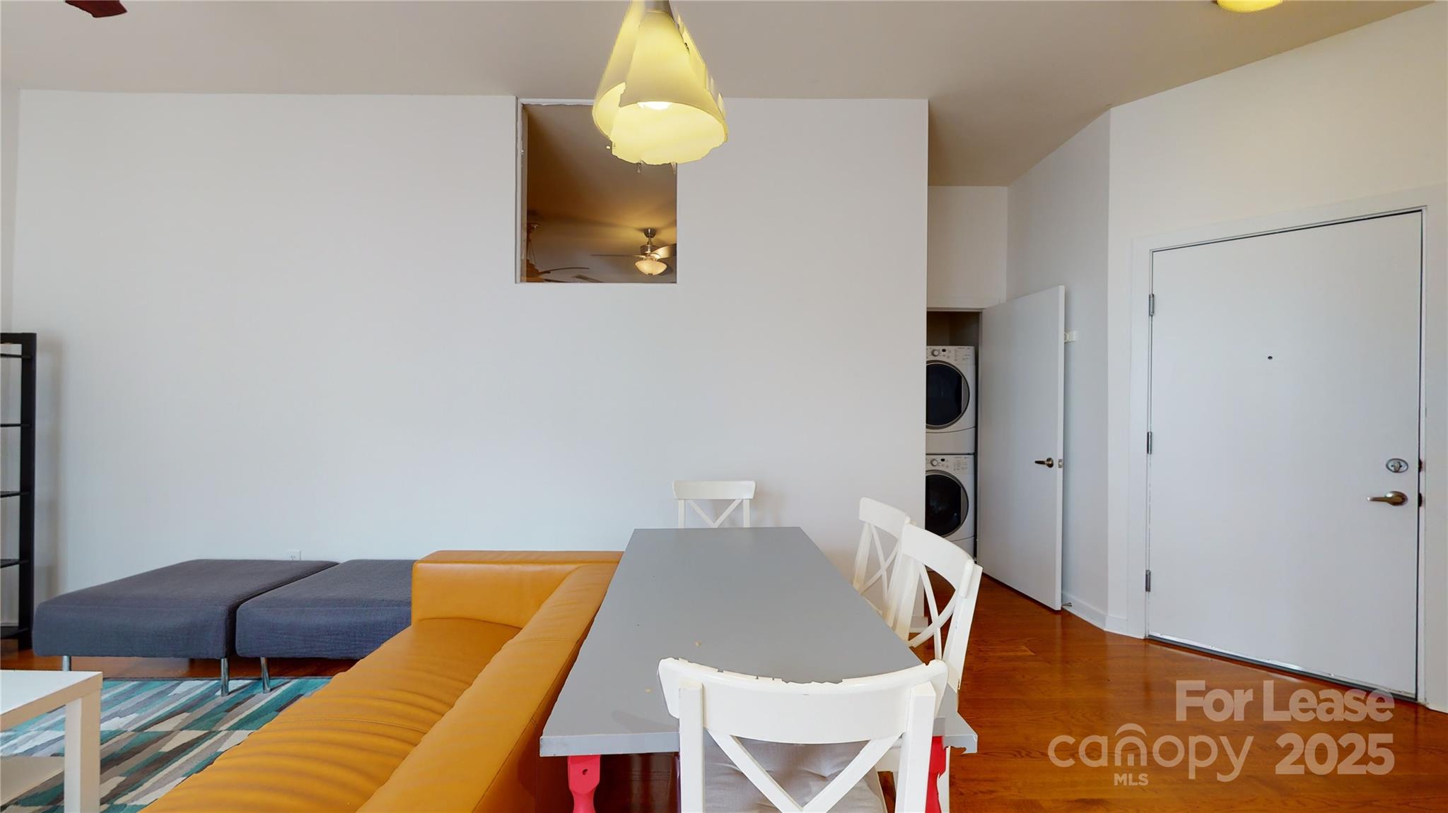 Court 6 - Residential Lease