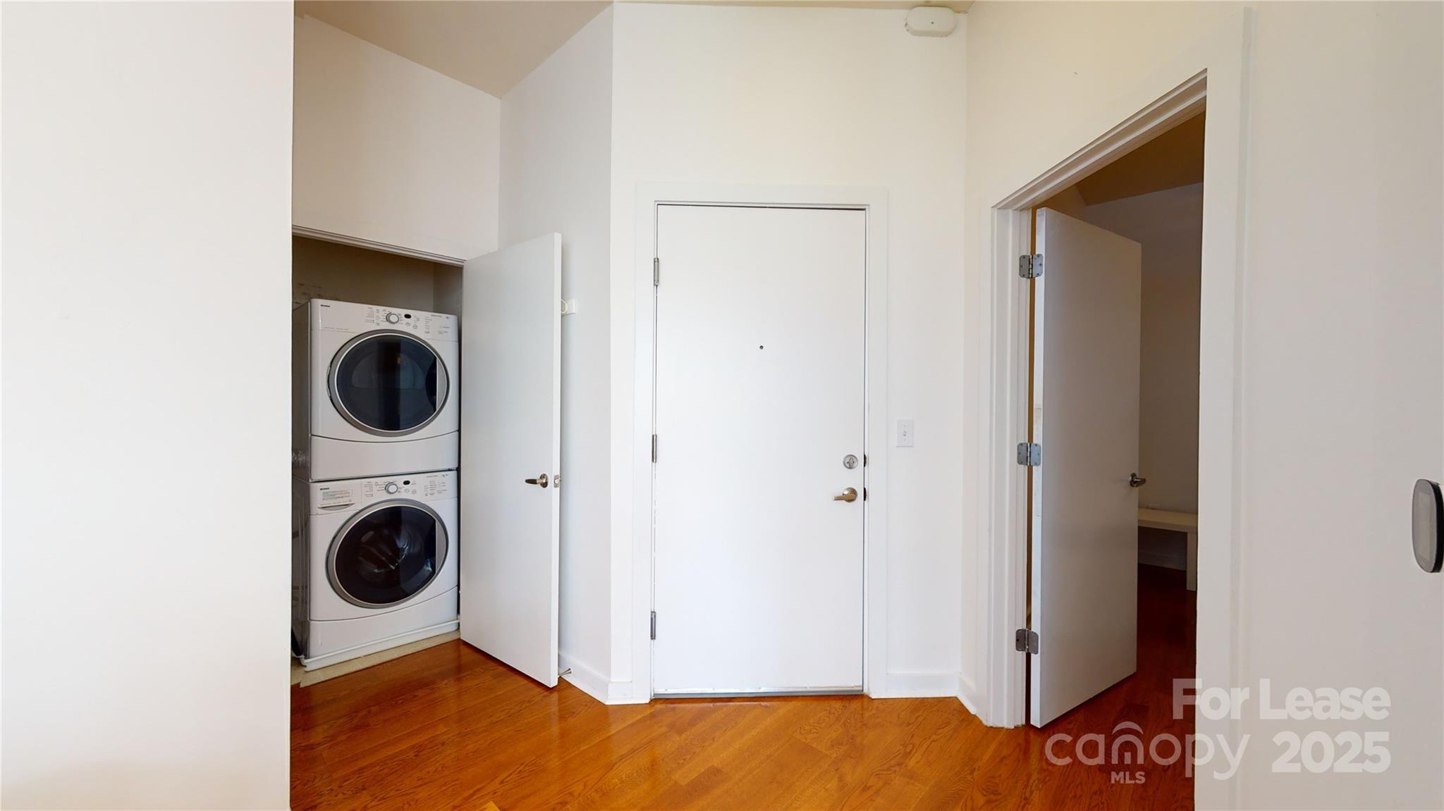 Court 6 - Residential Lease