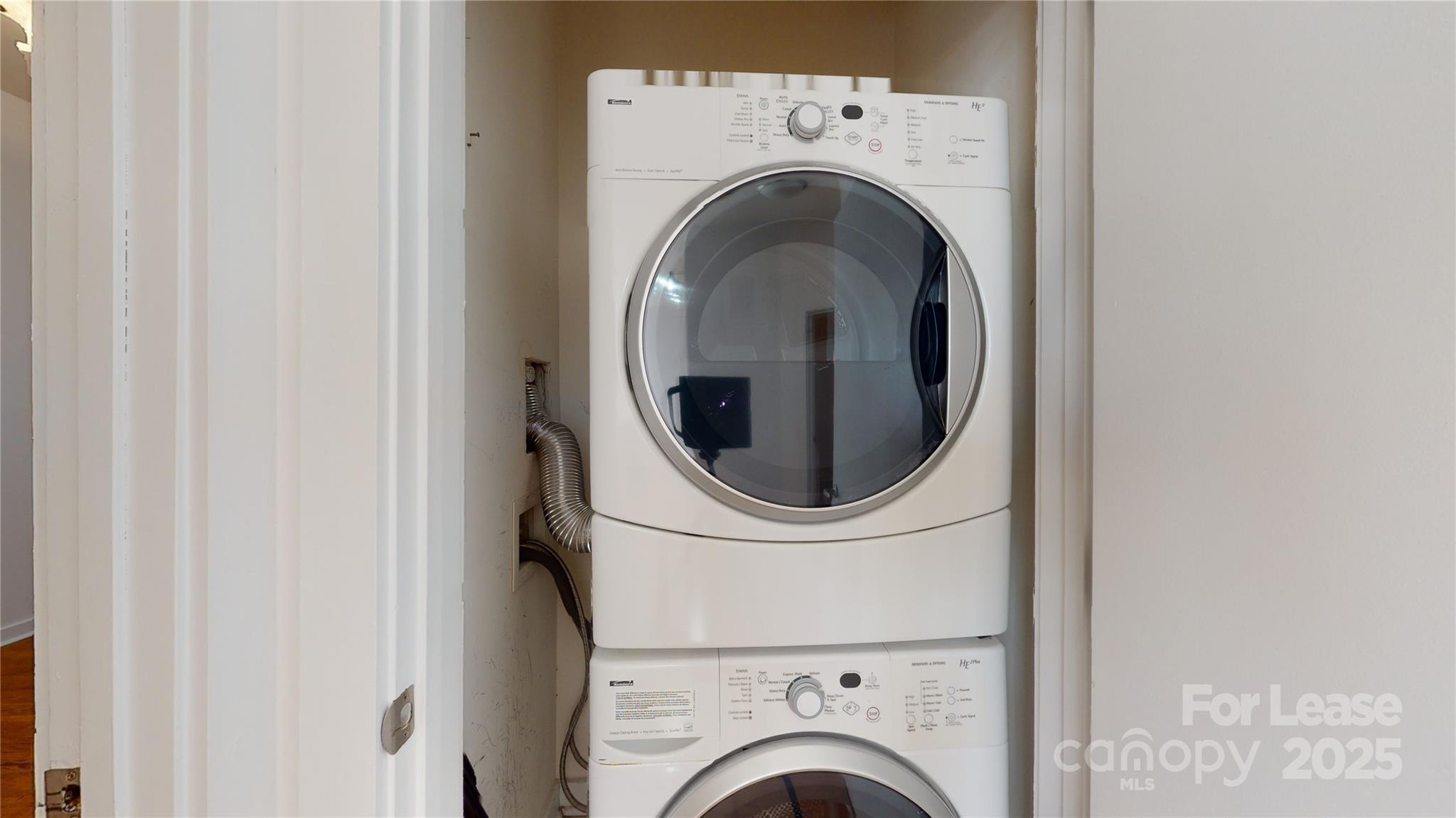 Court 6 - Residential Lease