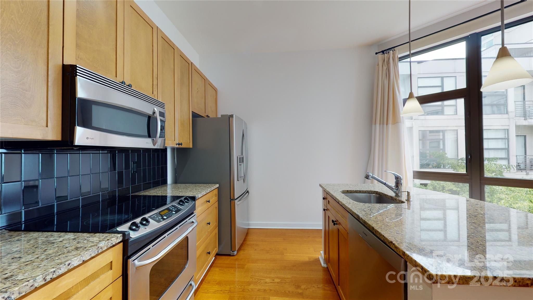 Court 6 - Residential Lease