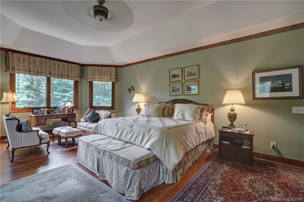 Holly Forest - Residential