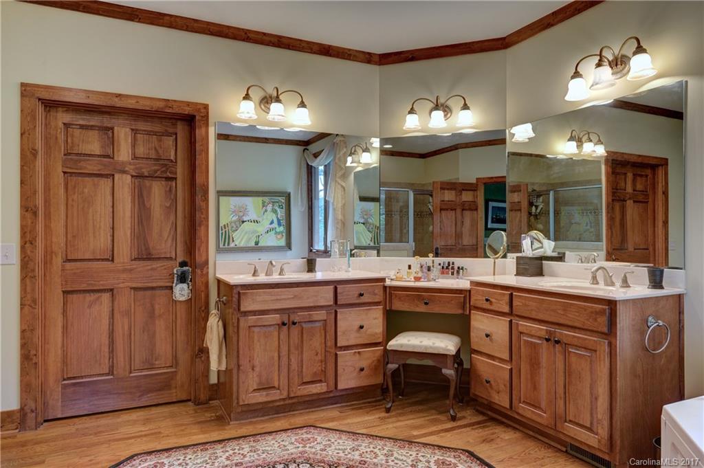 Holly Forest - Residential