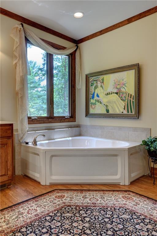 Holly Forest - Residential