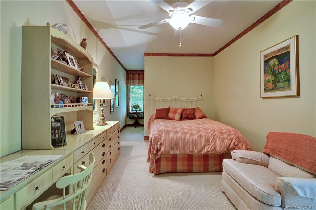 Holly Forest - Residential