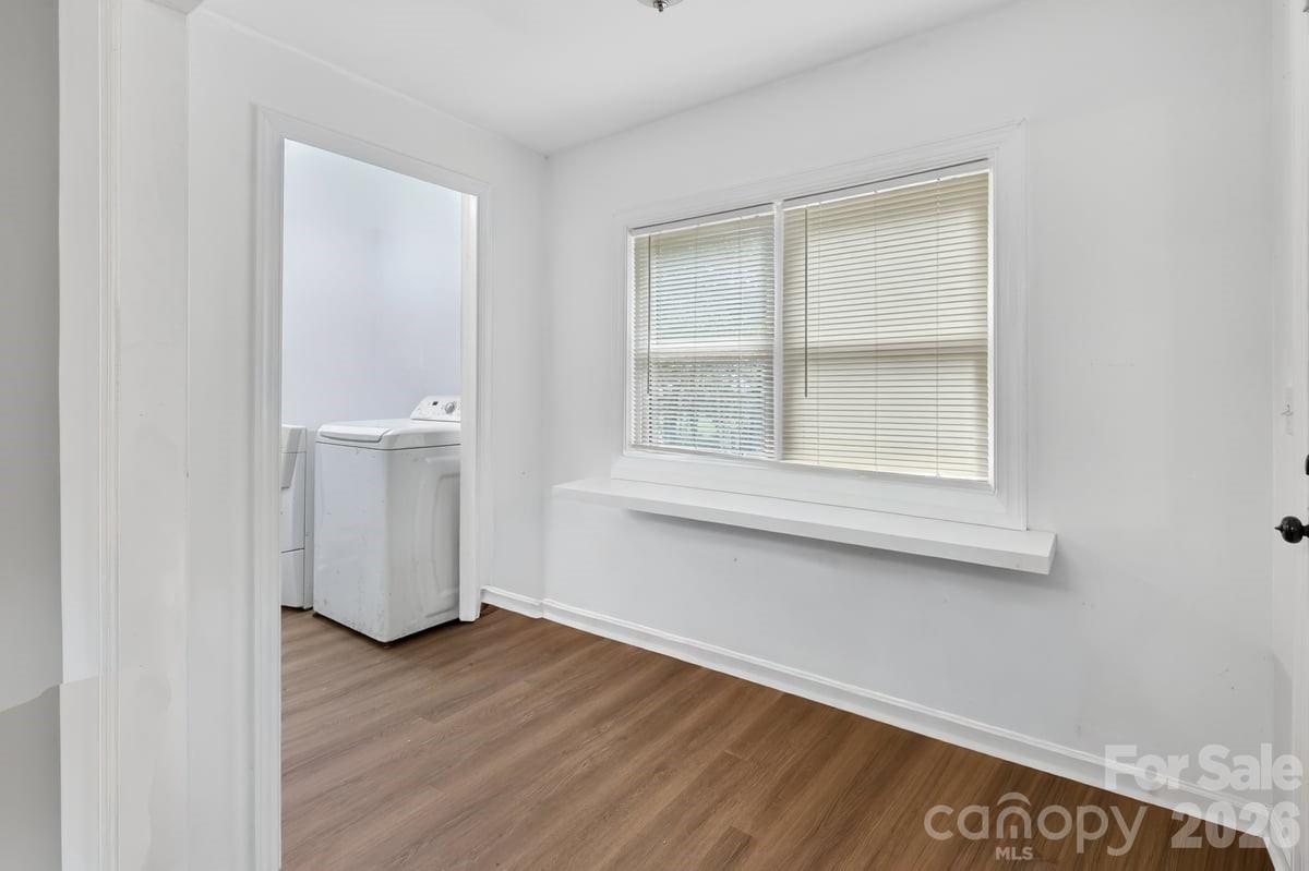 7811 Heatherdale Court