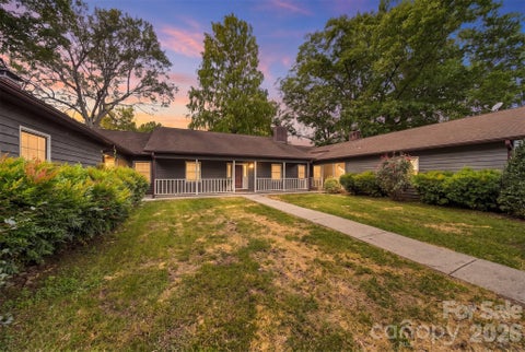 Photo of 414 4th Avenue NE, Hickory, NC 28601 (MLS # 4434009)