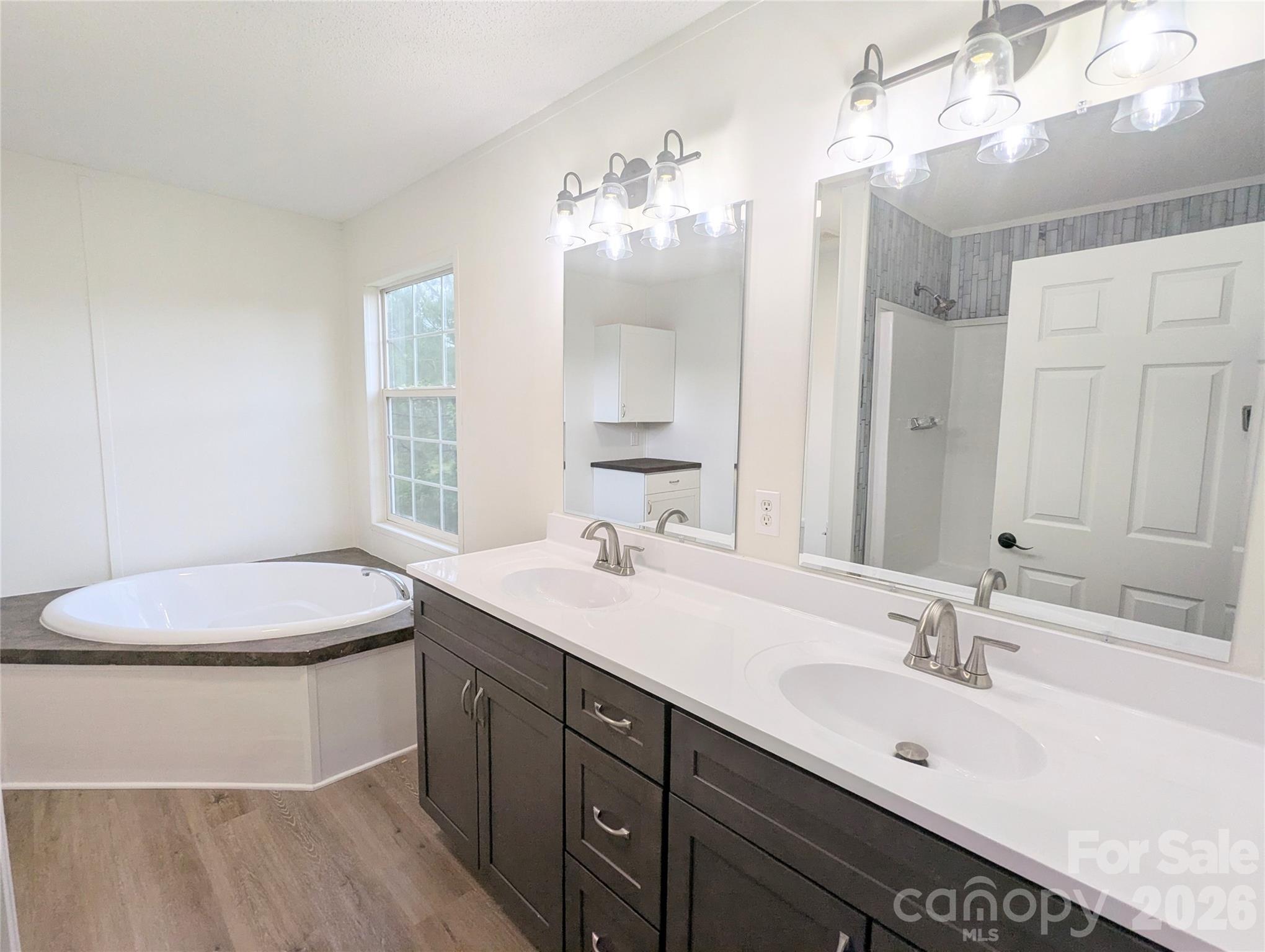 Hoyles Creek - Residential