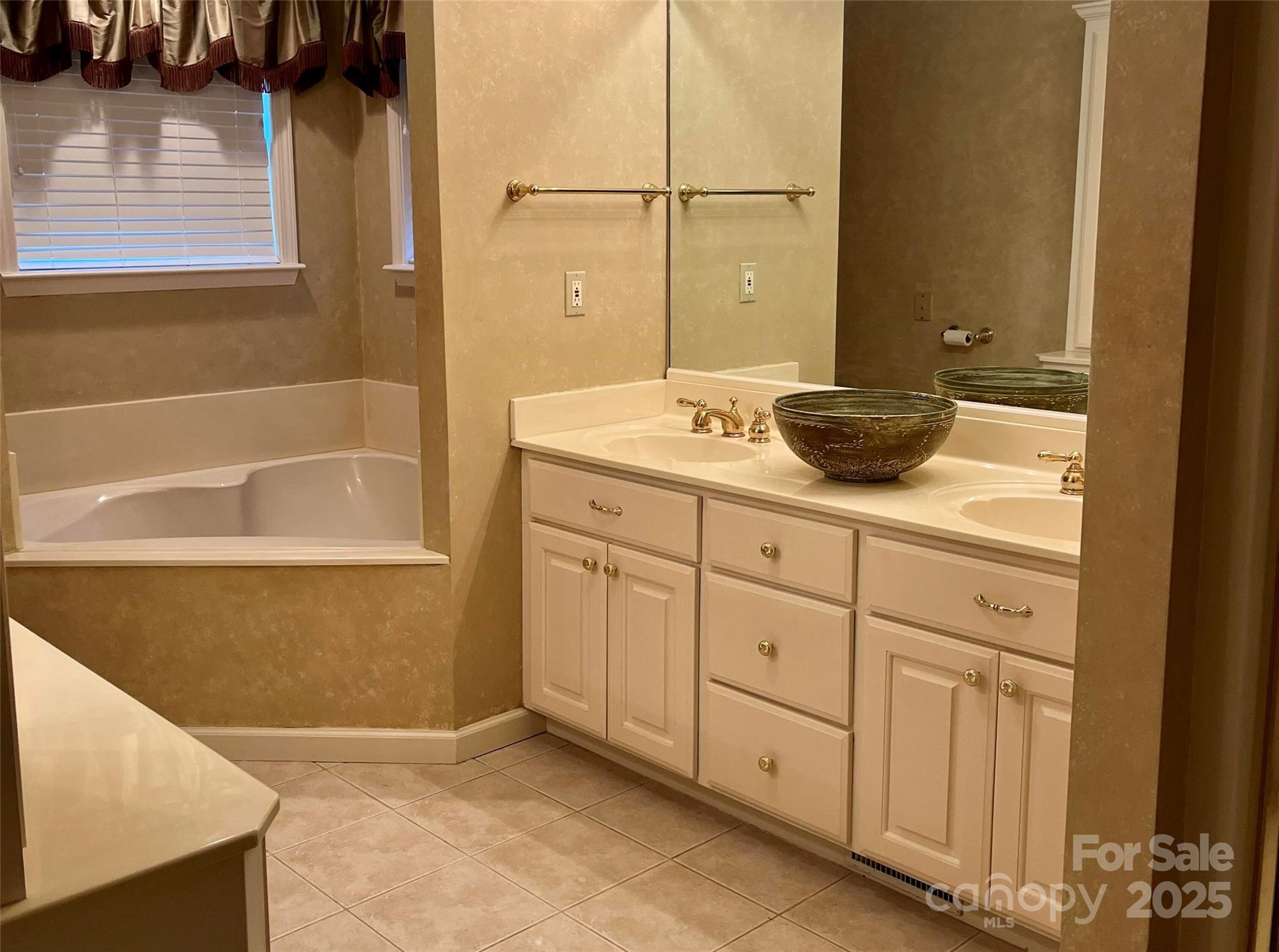 Farming Creek - Residential