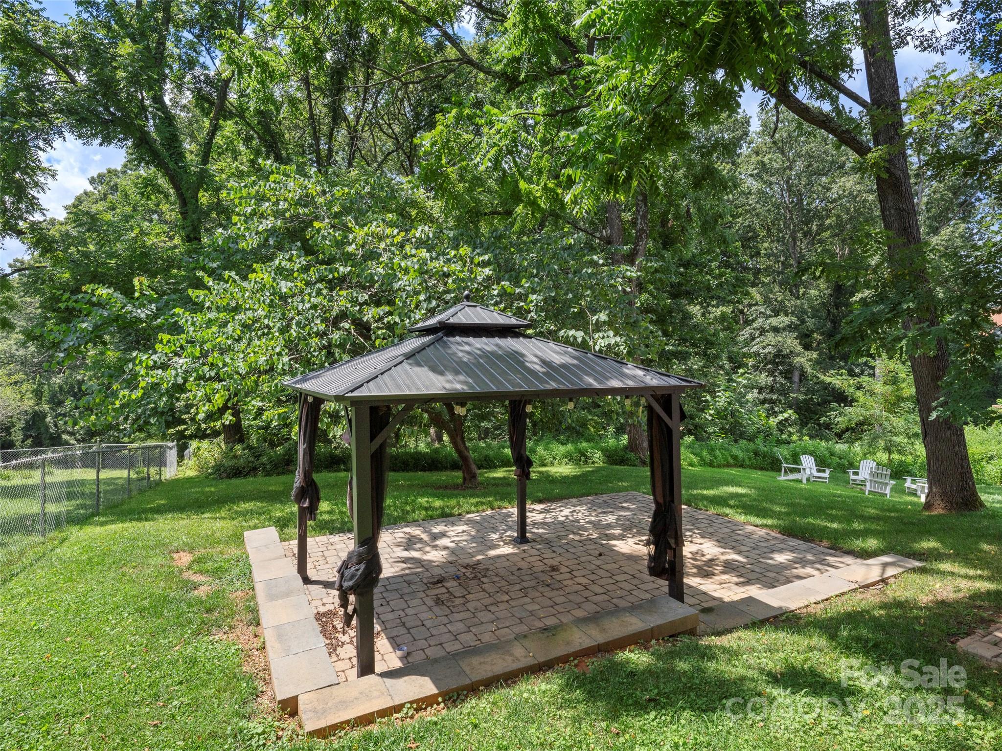 862 Sand Hill Road