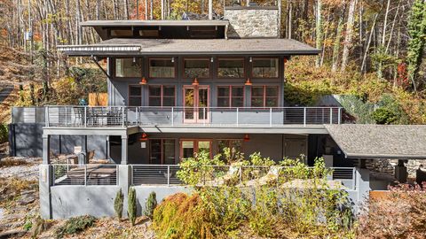 A home in Waynesville