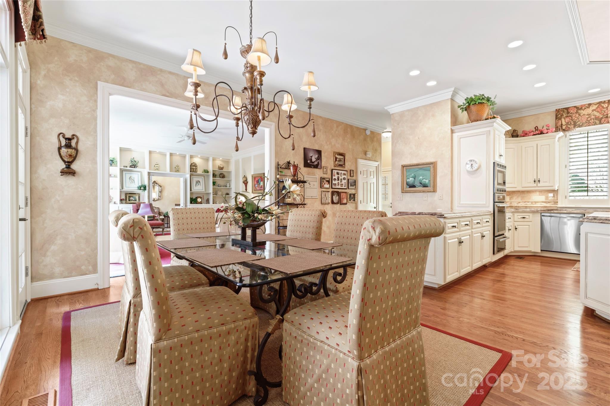 Seven Eagles - Residential