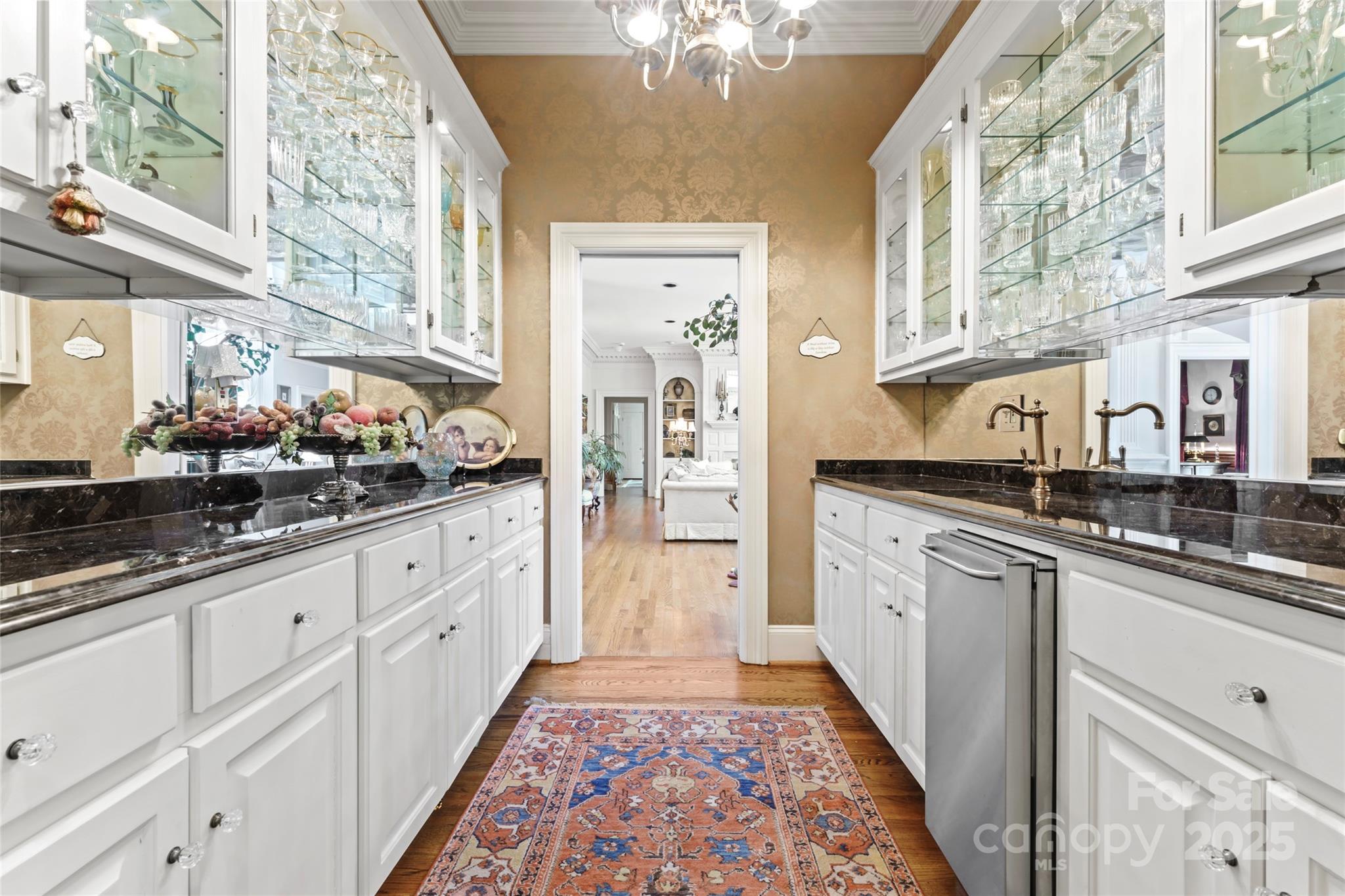 Seven Eagles - Residential