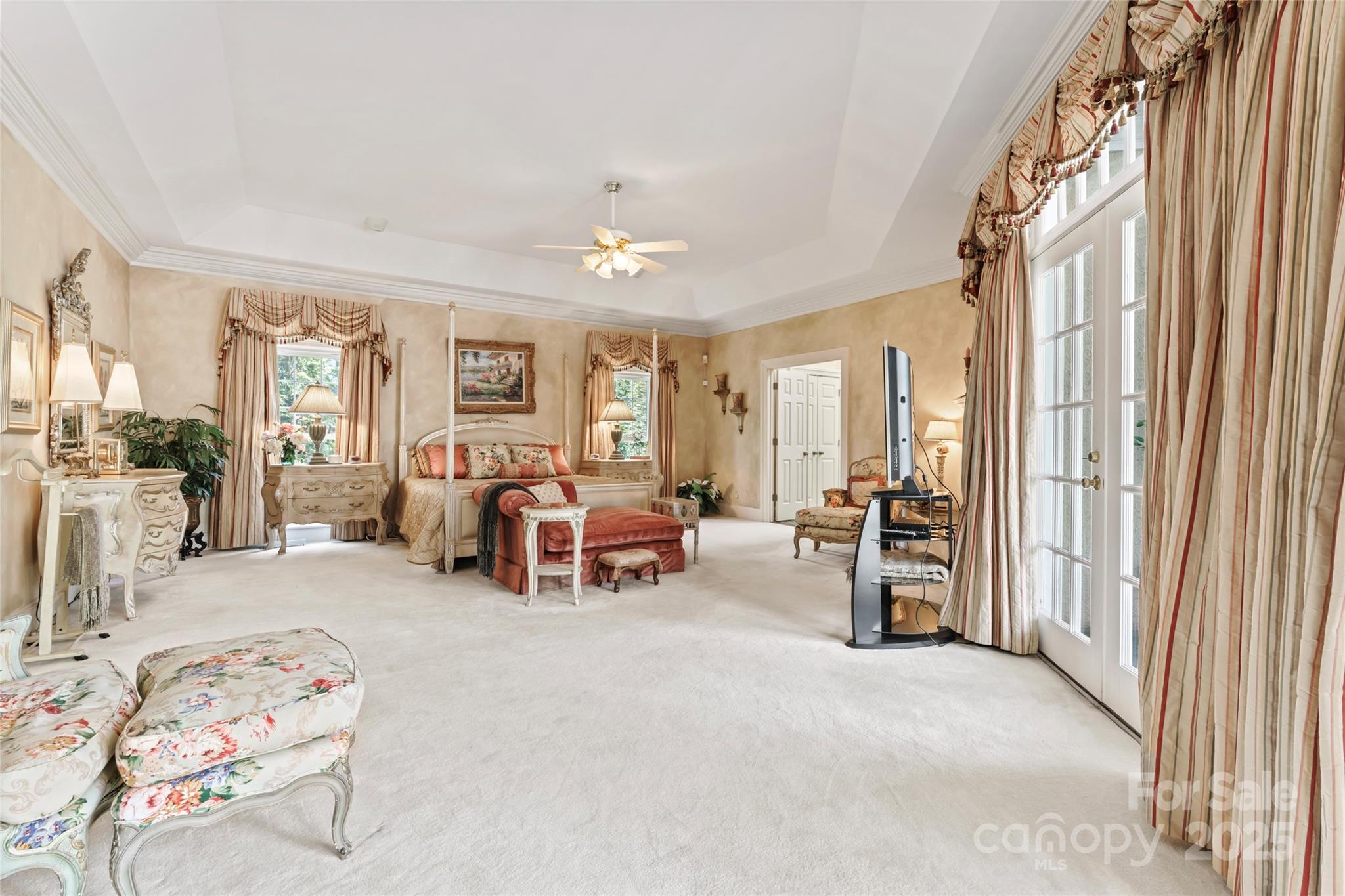 Seven Eagles - Residential