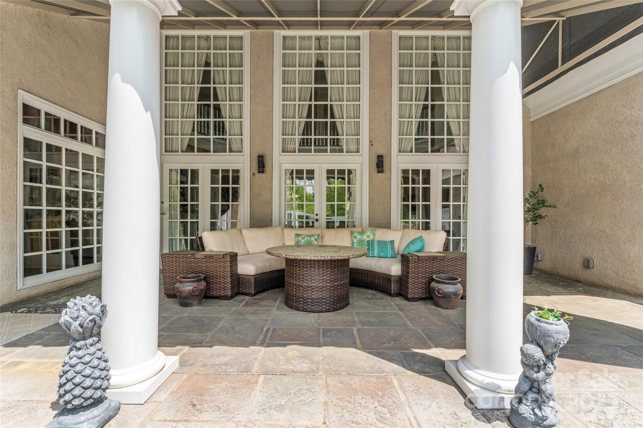 Seven Eagles - Residential