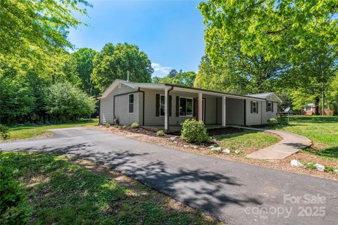 404 Dogwood Lane Statesville NC 28677