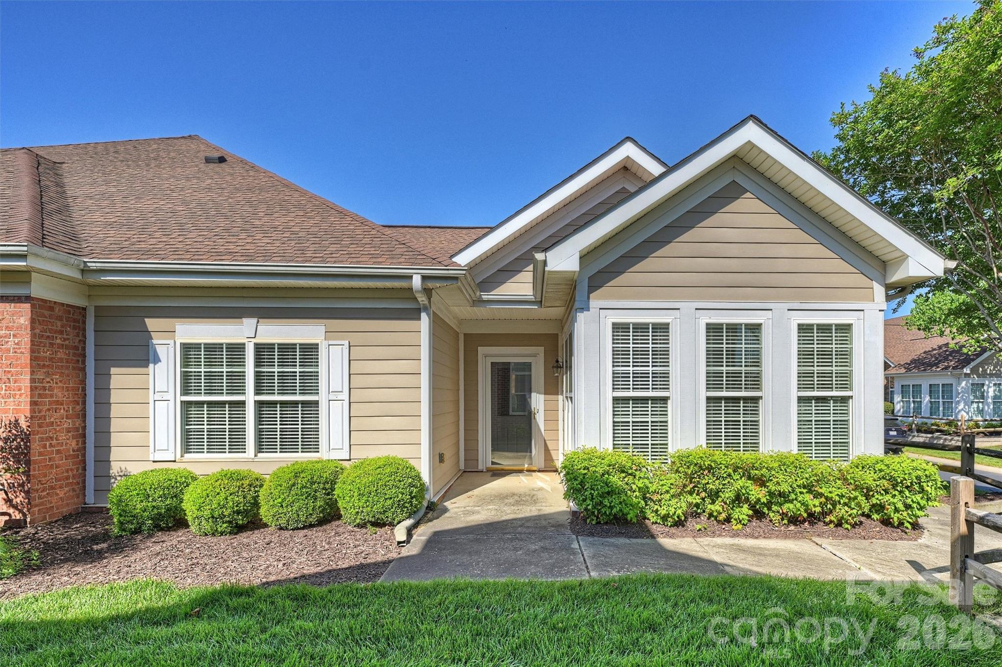2015 Woodburn Terrace