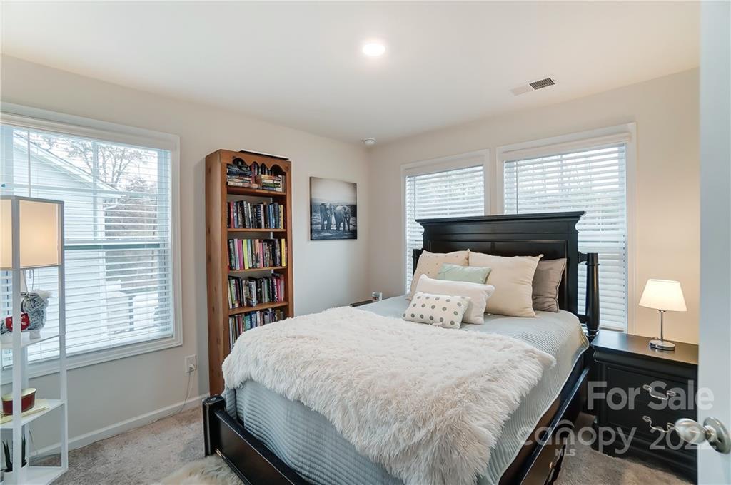 Ivy Ridge - Residential