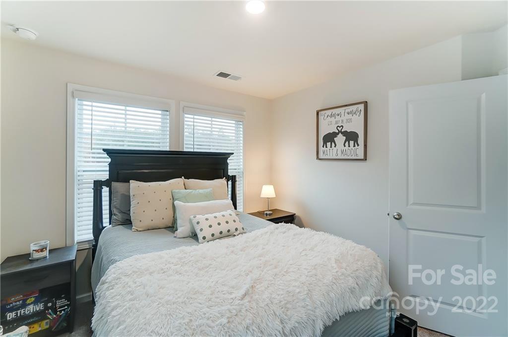 Ivy Ridge - Residential