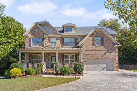 Photo of 845 Palmetto Bay Drive, Fort Mill, SC 29715 (MLS # 4313415)