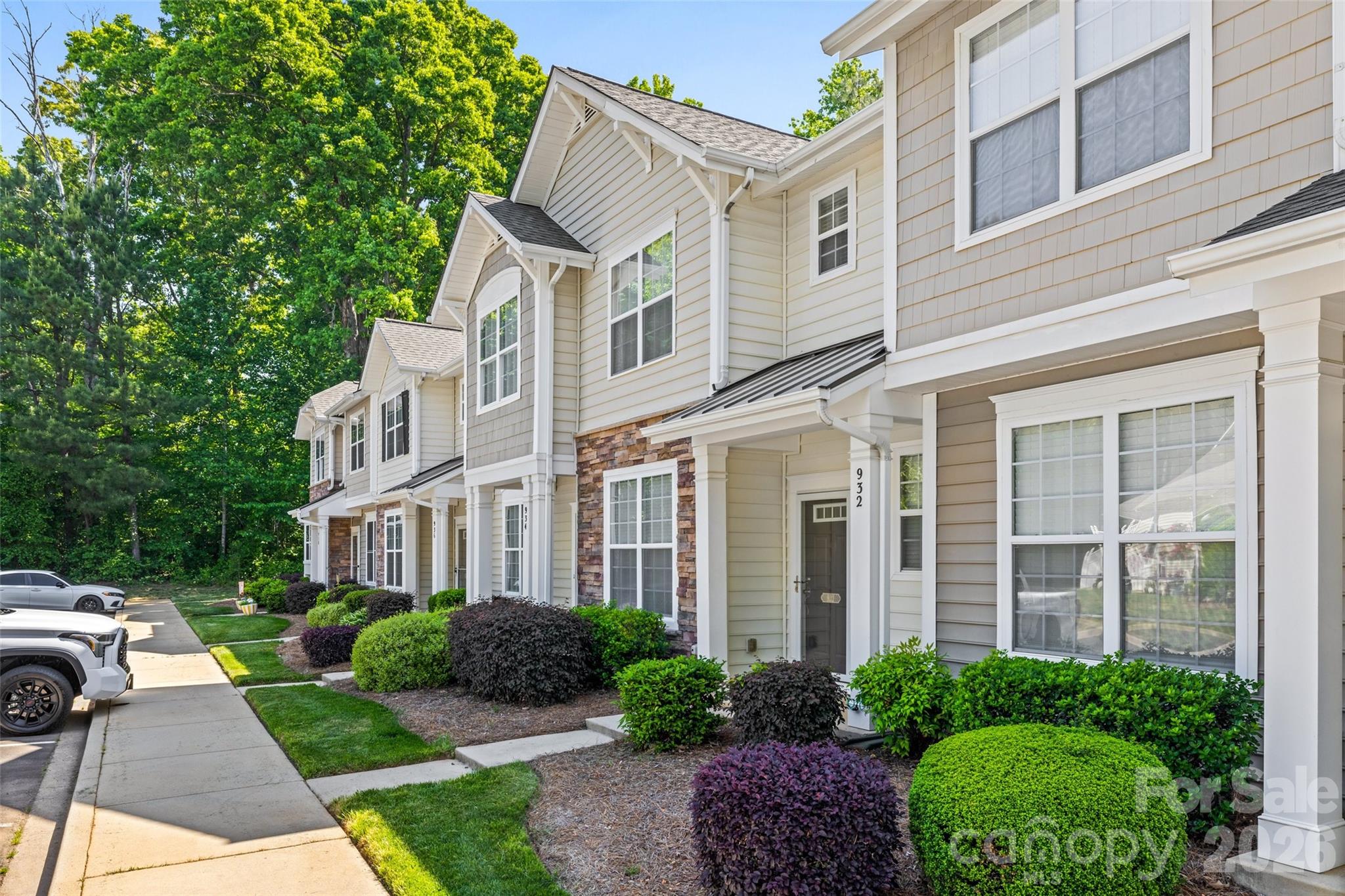 Ridge Pointe - Residential