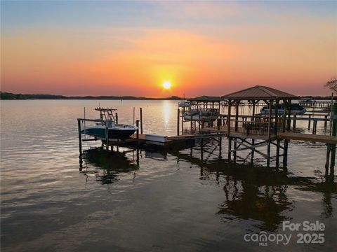 Photo of 18019 Whispering Oaks Drive, Cornelius, NC 28031 (MLS # 4316436)