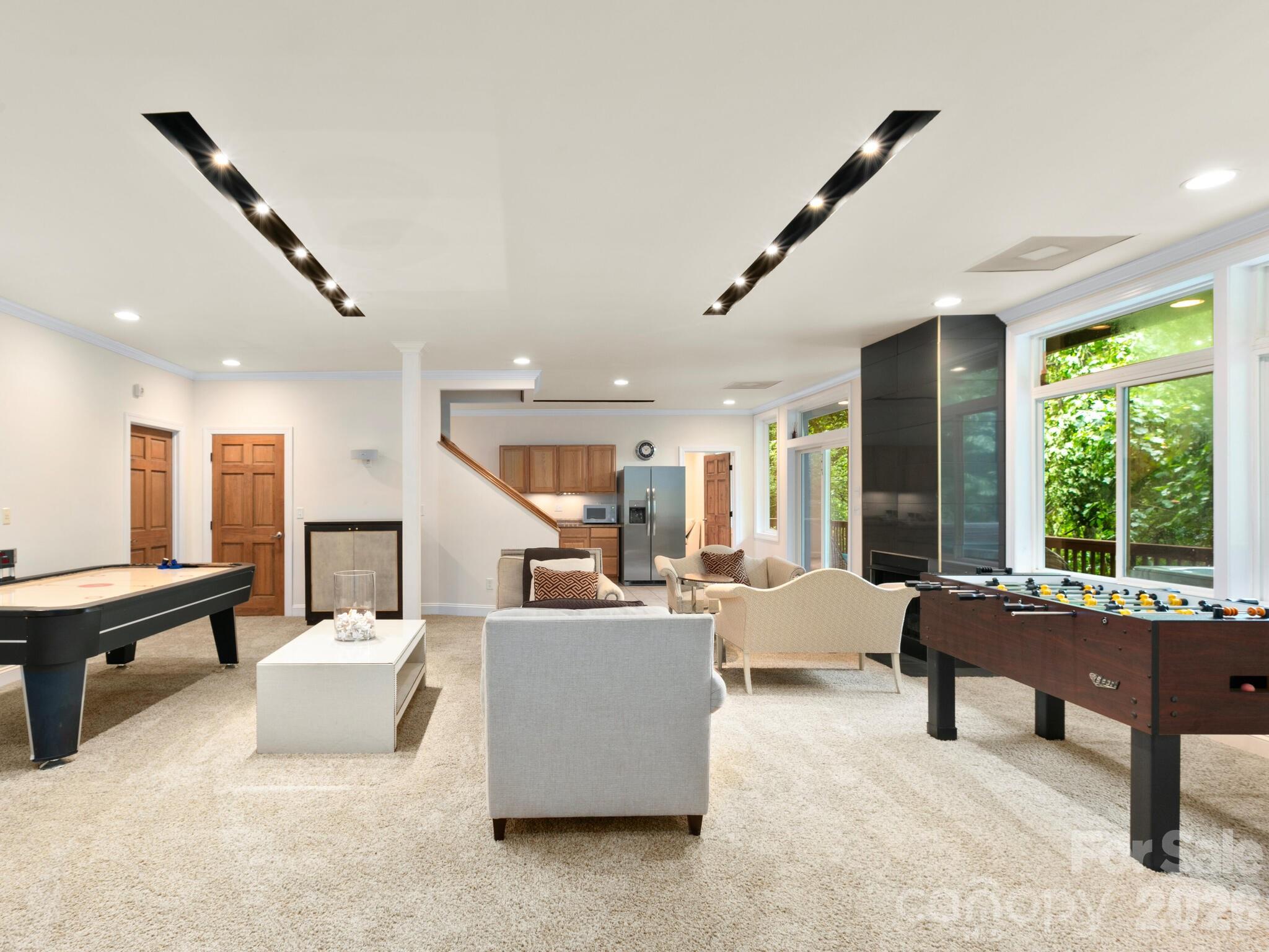 Rambling Ridge - Residential