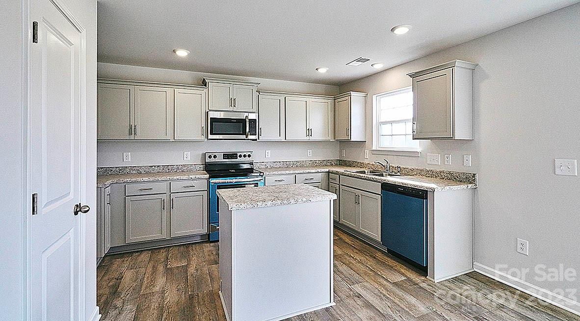 Hickory Ridge Estates - Residential