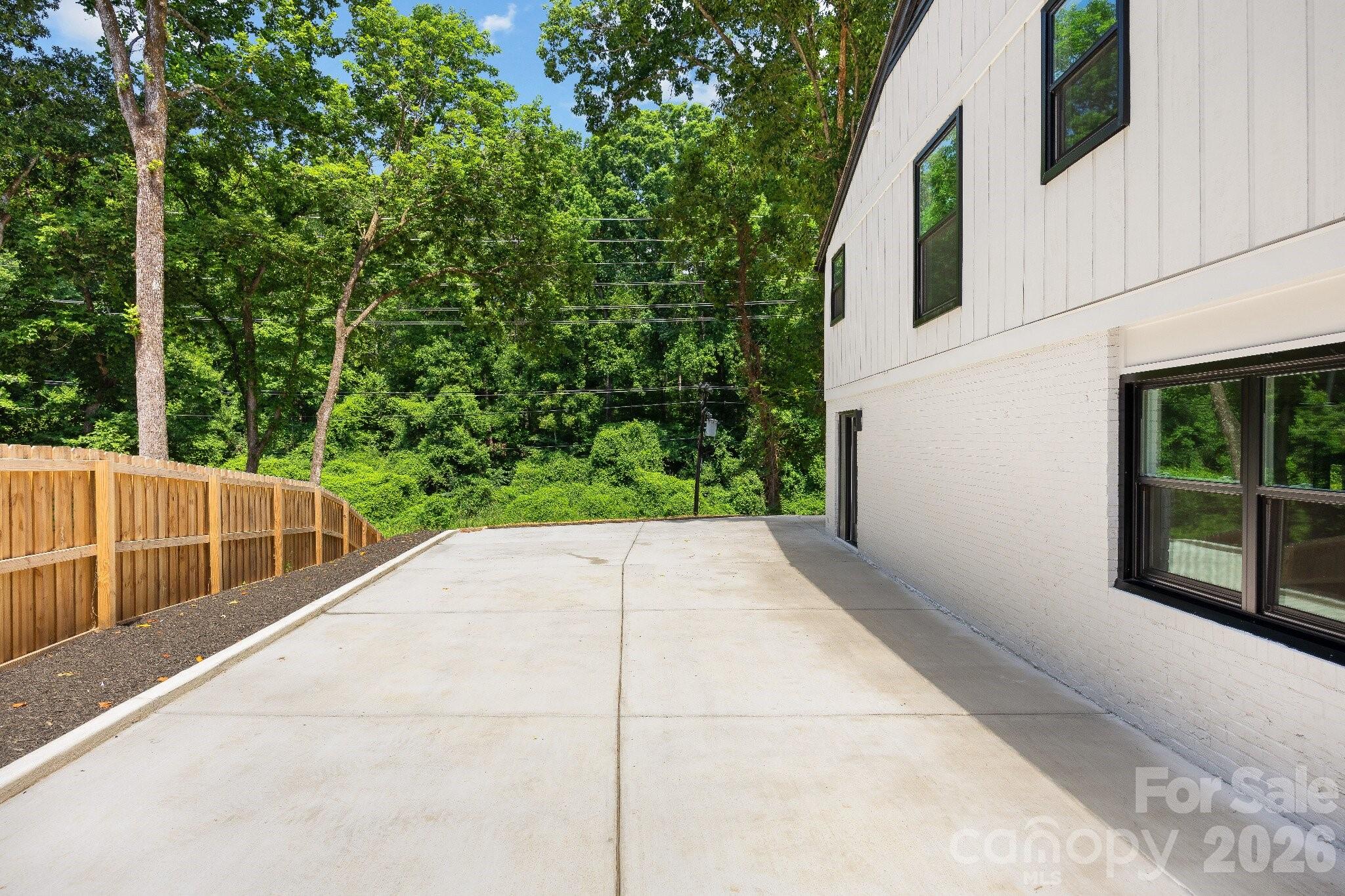 2600 Vardall Court