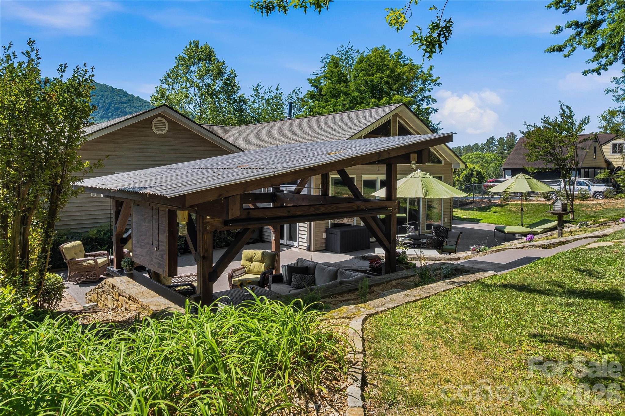 White Pine Circle - Residential