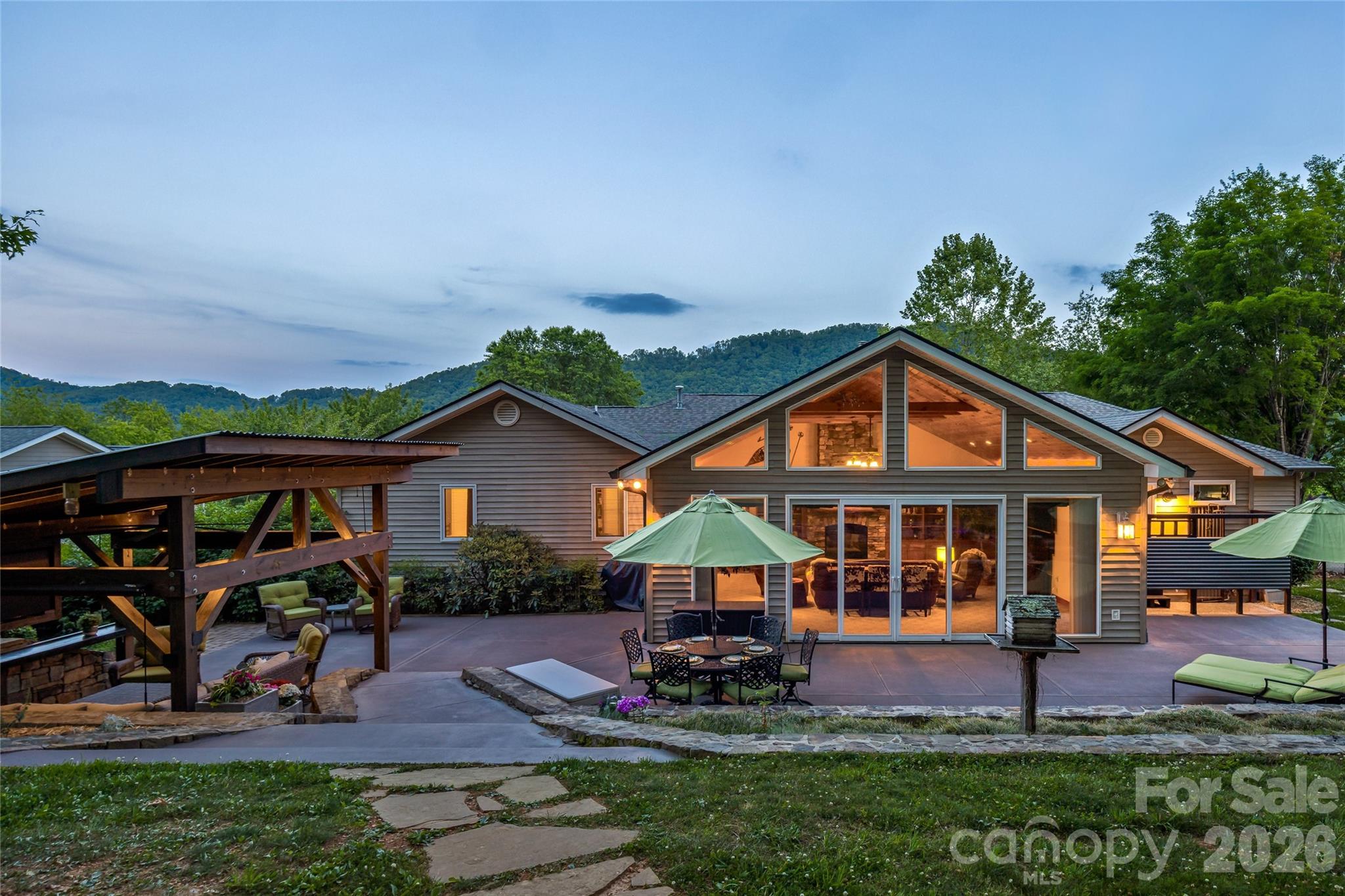 White Pine Circle - Residential