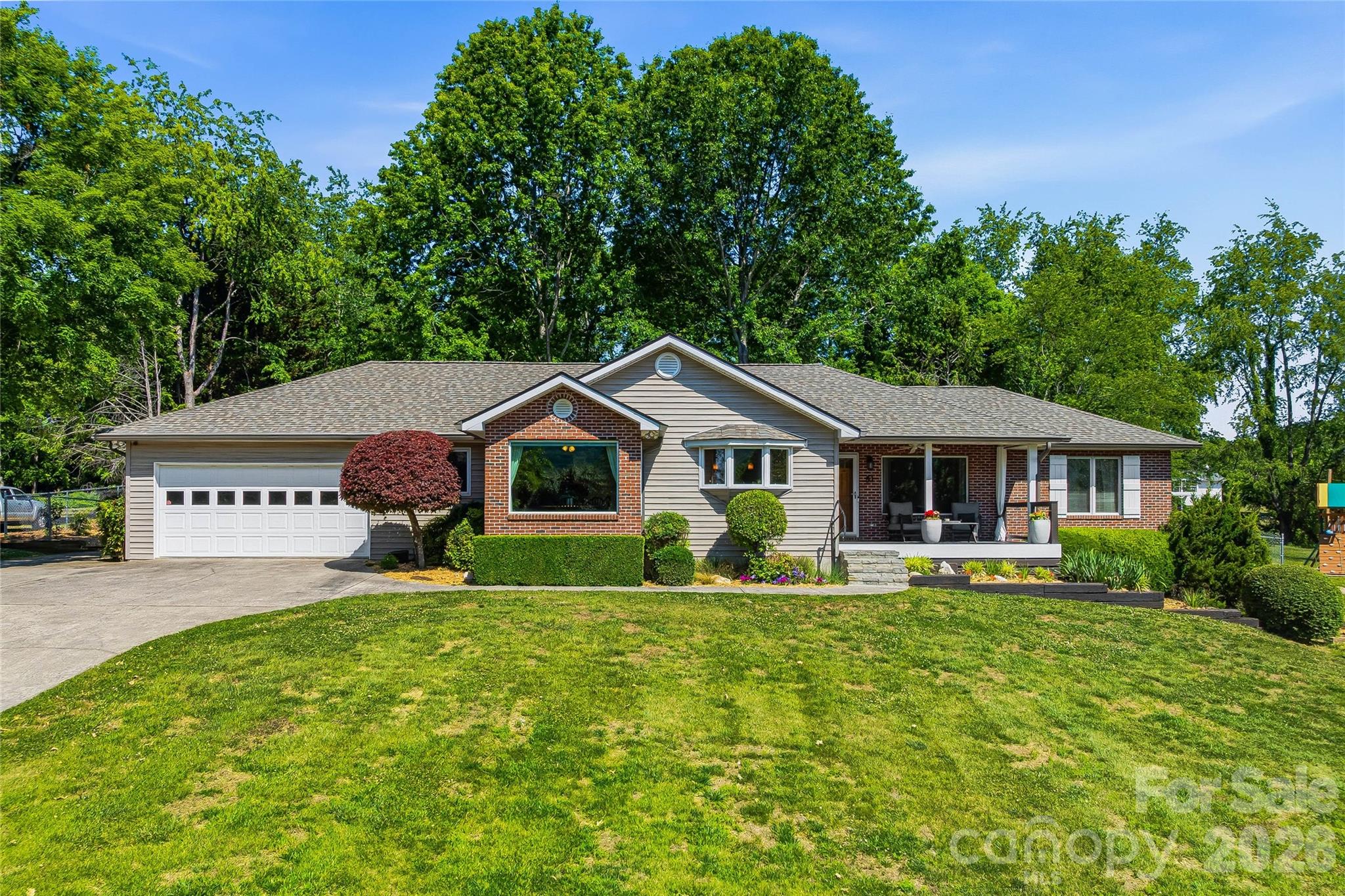 White Pine Circle - Residential