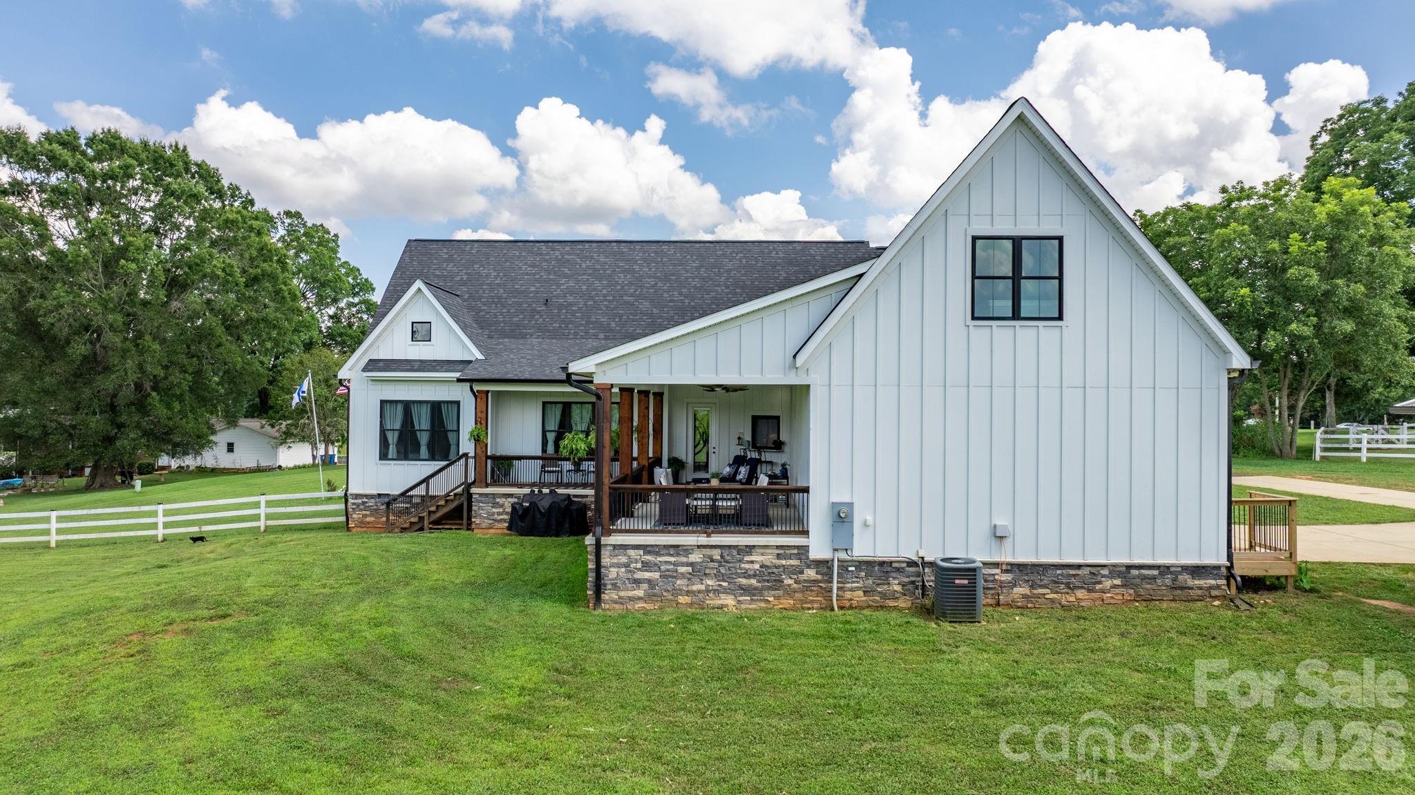 5780 W Hwy 10 Highway